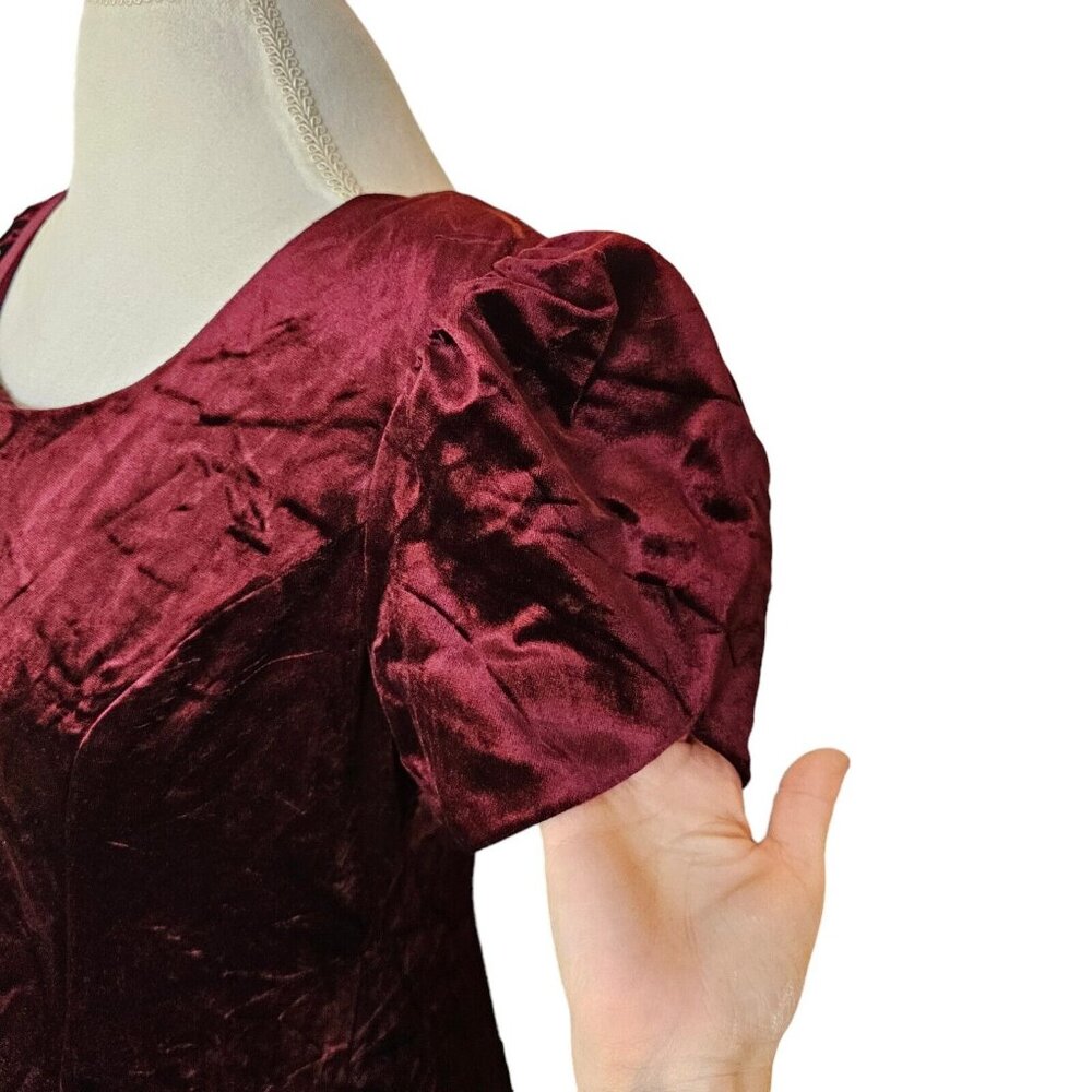 Vintage Womens Medium Velvet Formal Dress Strappy‎ Back Fit N Flare 90s Burgandy - Picture 5 of 11
